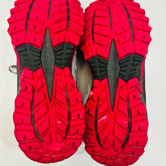 Saucony Gray and Red Trail Sneakers size 10 - Picture 8 of 9